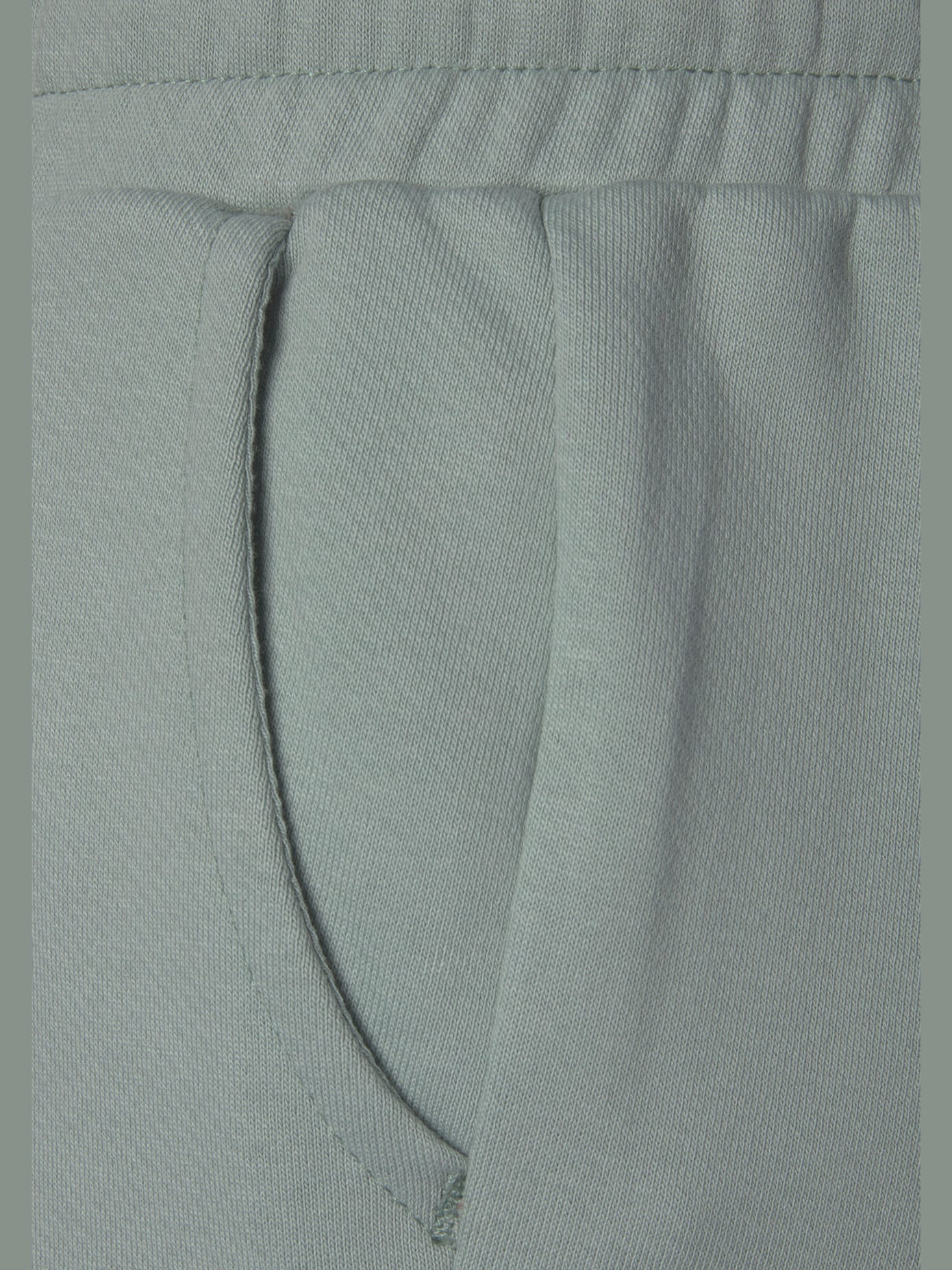 Short en matière sweat short d'intérieur avec logo brodé