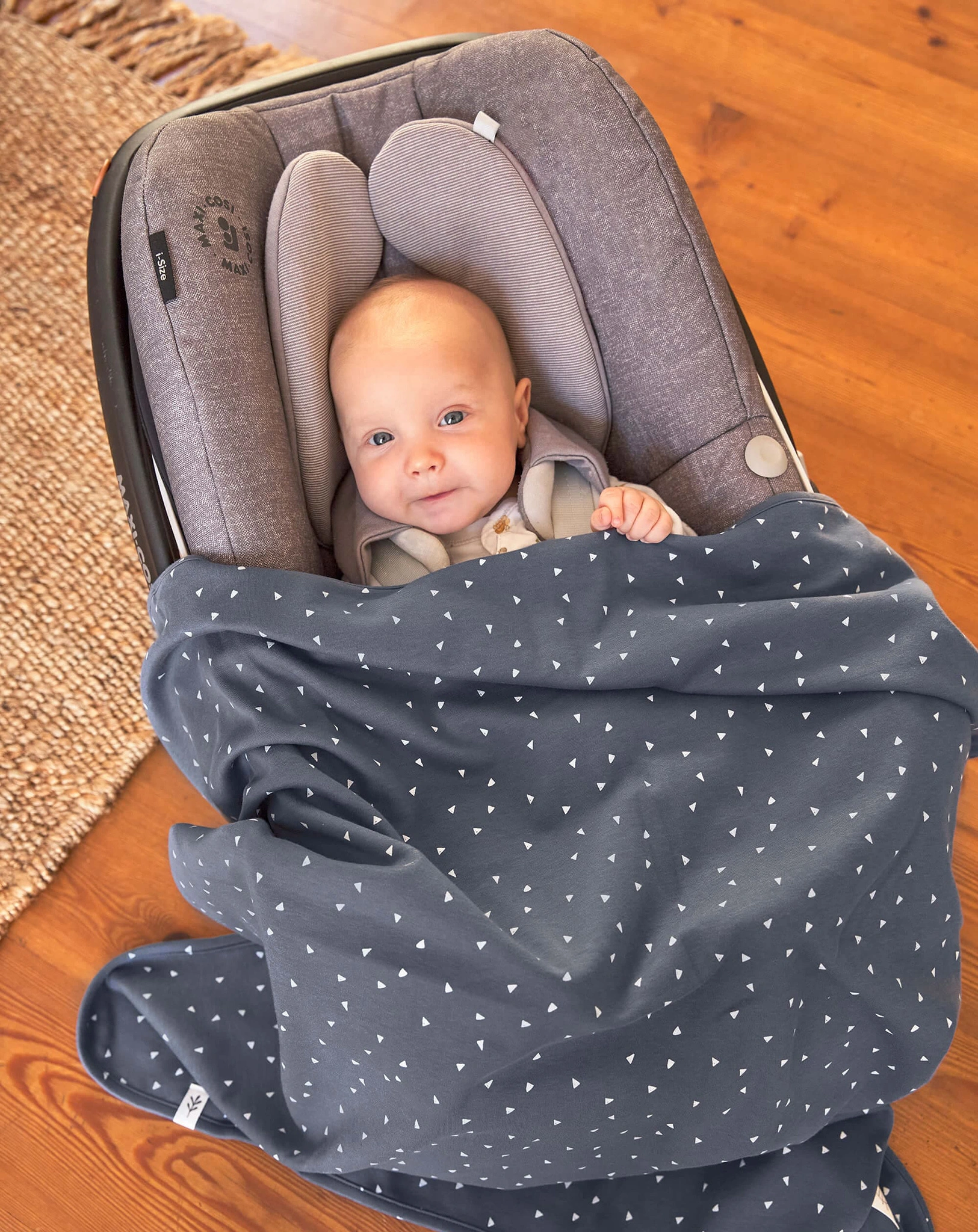 Babydecke TRIANGLE (80x80) in blue