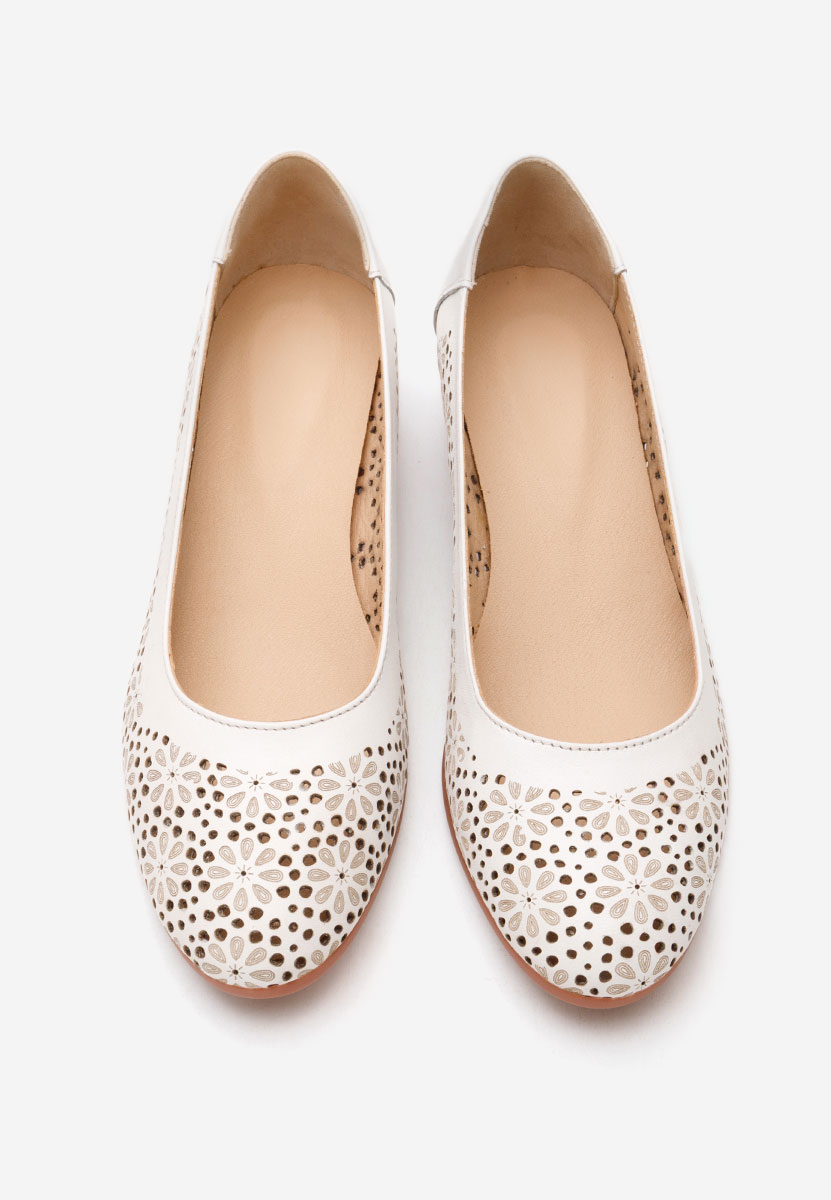 Chaussures à petit talon blancs Admire