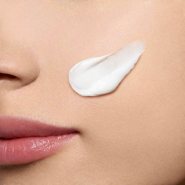 Hydra-Essentiel Crème Riche Hydratante CLARINS