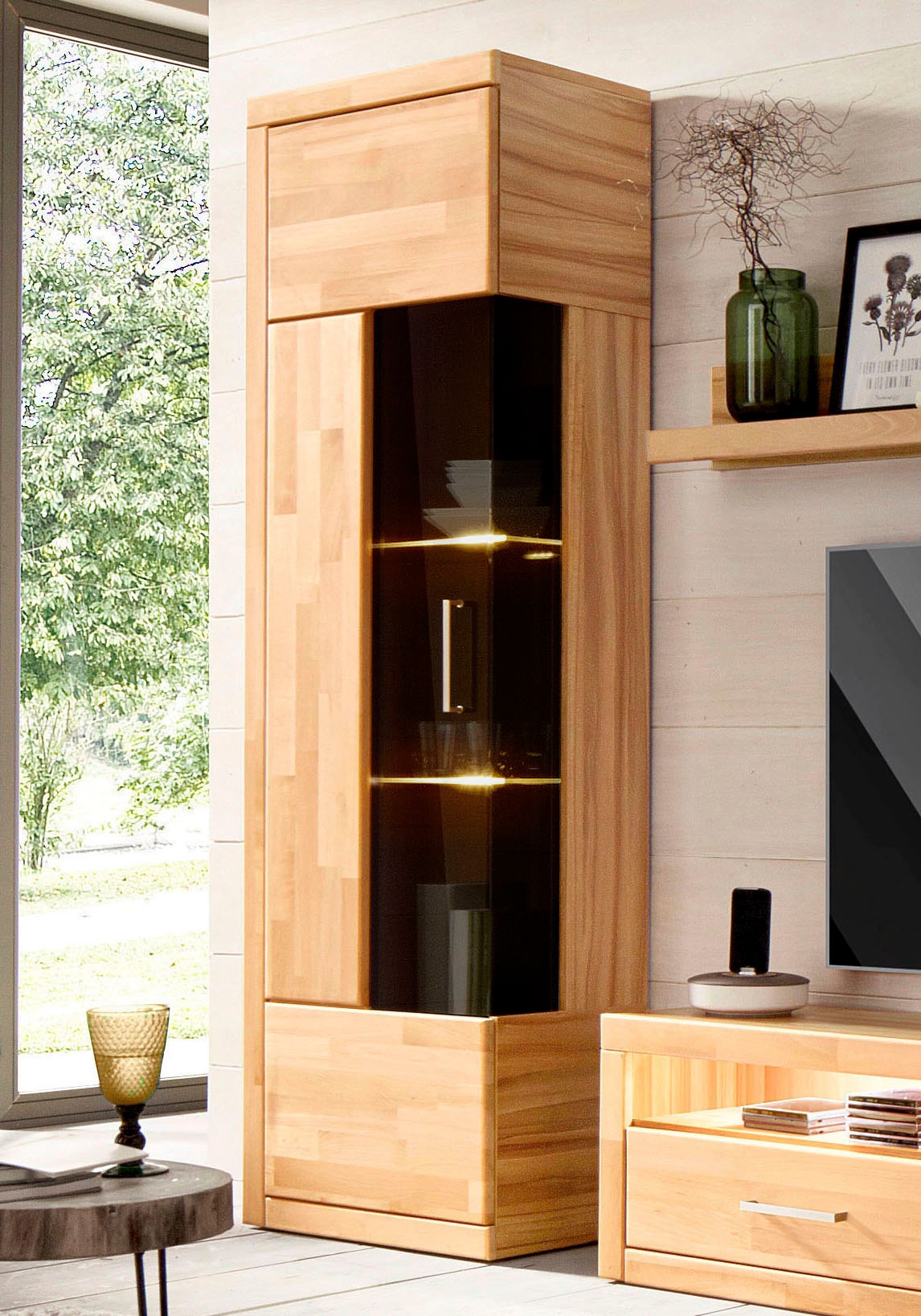 Home affaire Vitrine »Ribe,180cm hoch,5 Fächer,2 Glasböden variabel einsetzbar« Korpus aus Holzwerkstoff,dunkles gehärtetes Glas, Metall Griffe