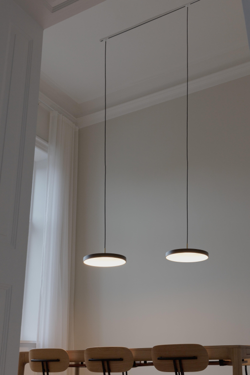 Umage Asteria Plus hanglamp LED medium Ø43 messing/Black