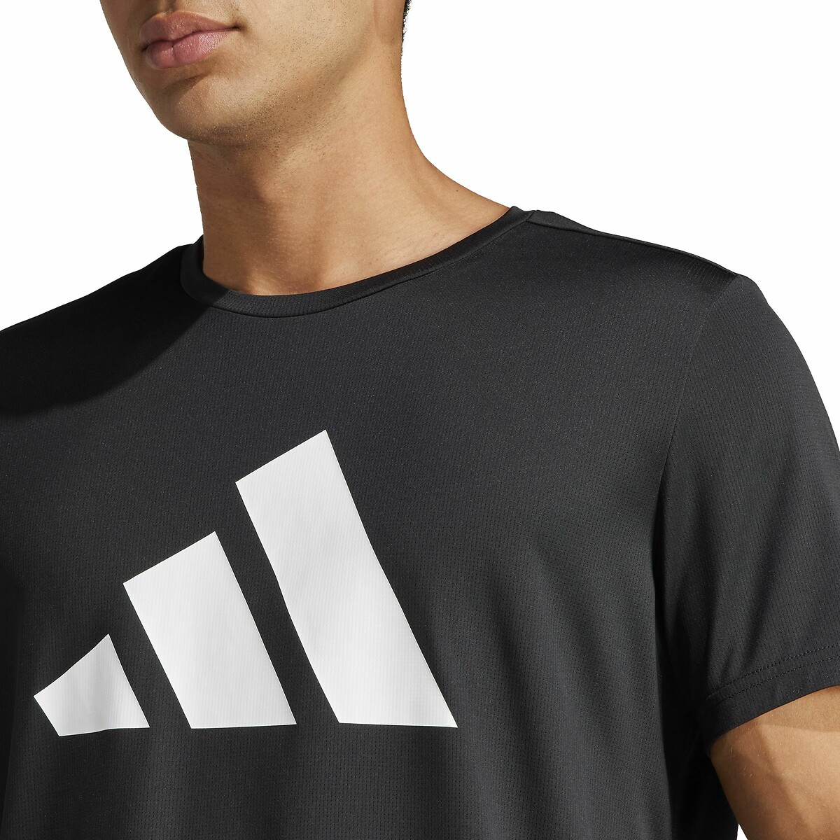 Camiseta de manga curta adidas Performance Run It