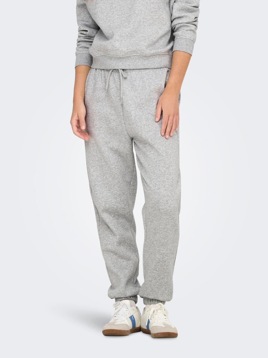 ONLSWEAT Normal geschnitten Jogginghose Light Grey Melange