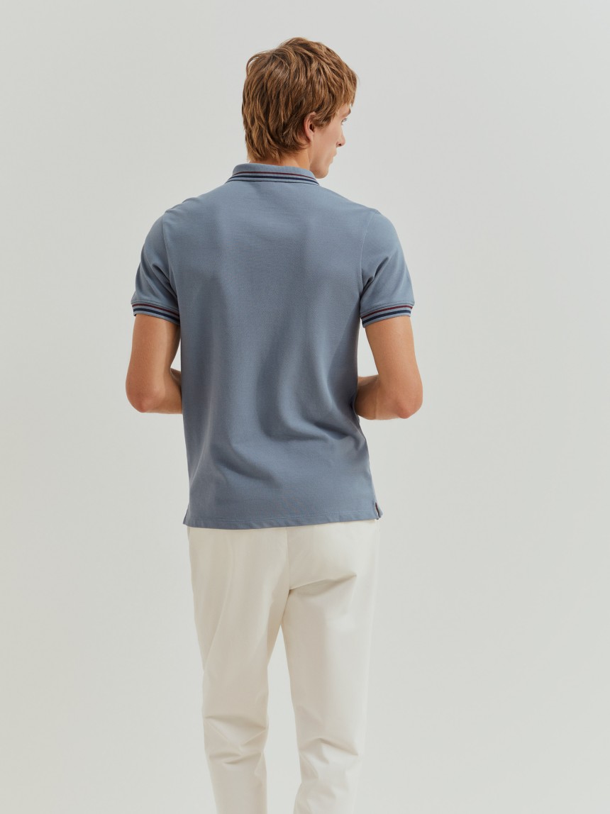 Polo piqué slim fit com riscas