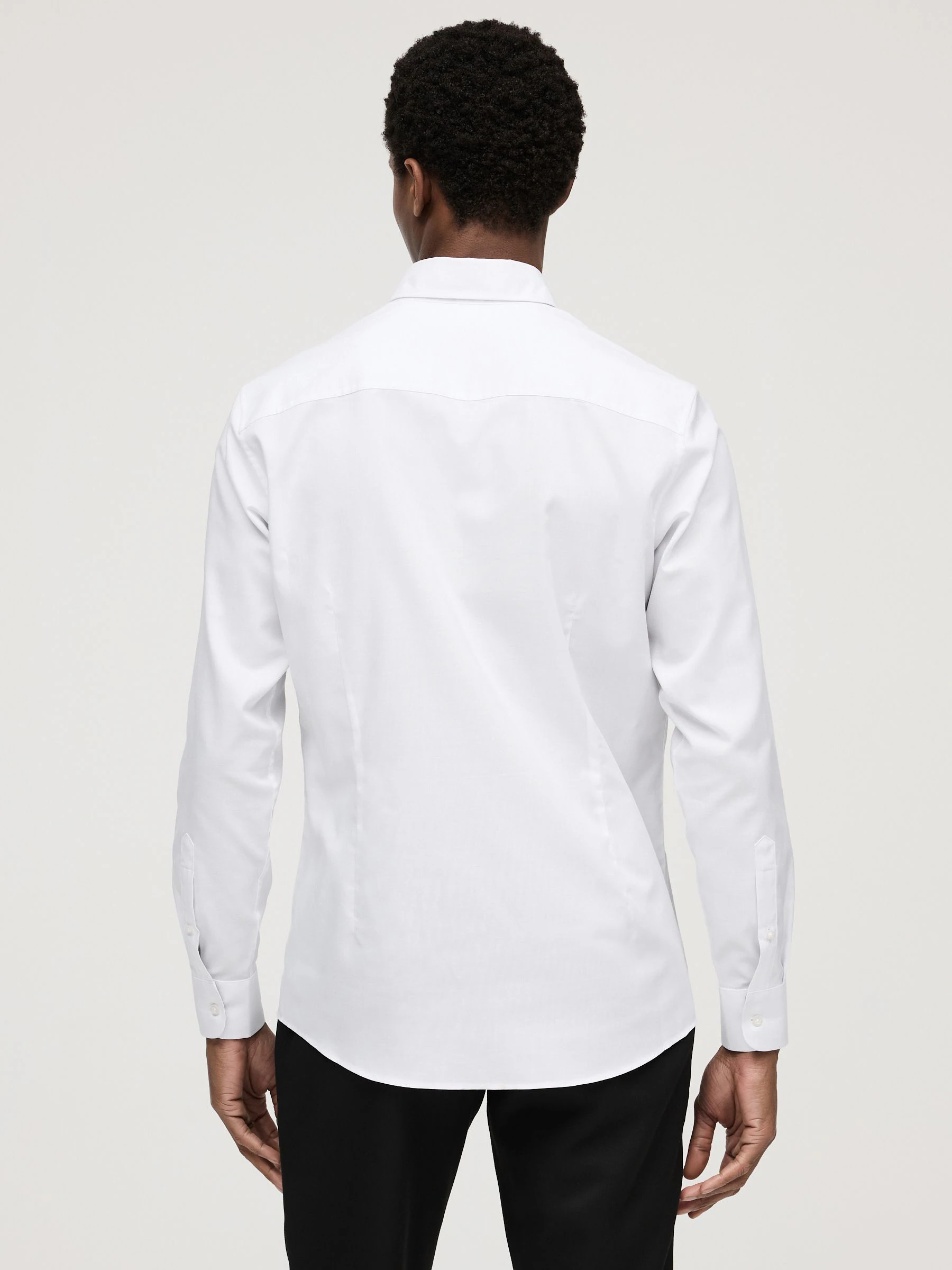 Wit - Slim Fit - Gemakkelijk te strijken Oxford overhemd met doorlopende knopen