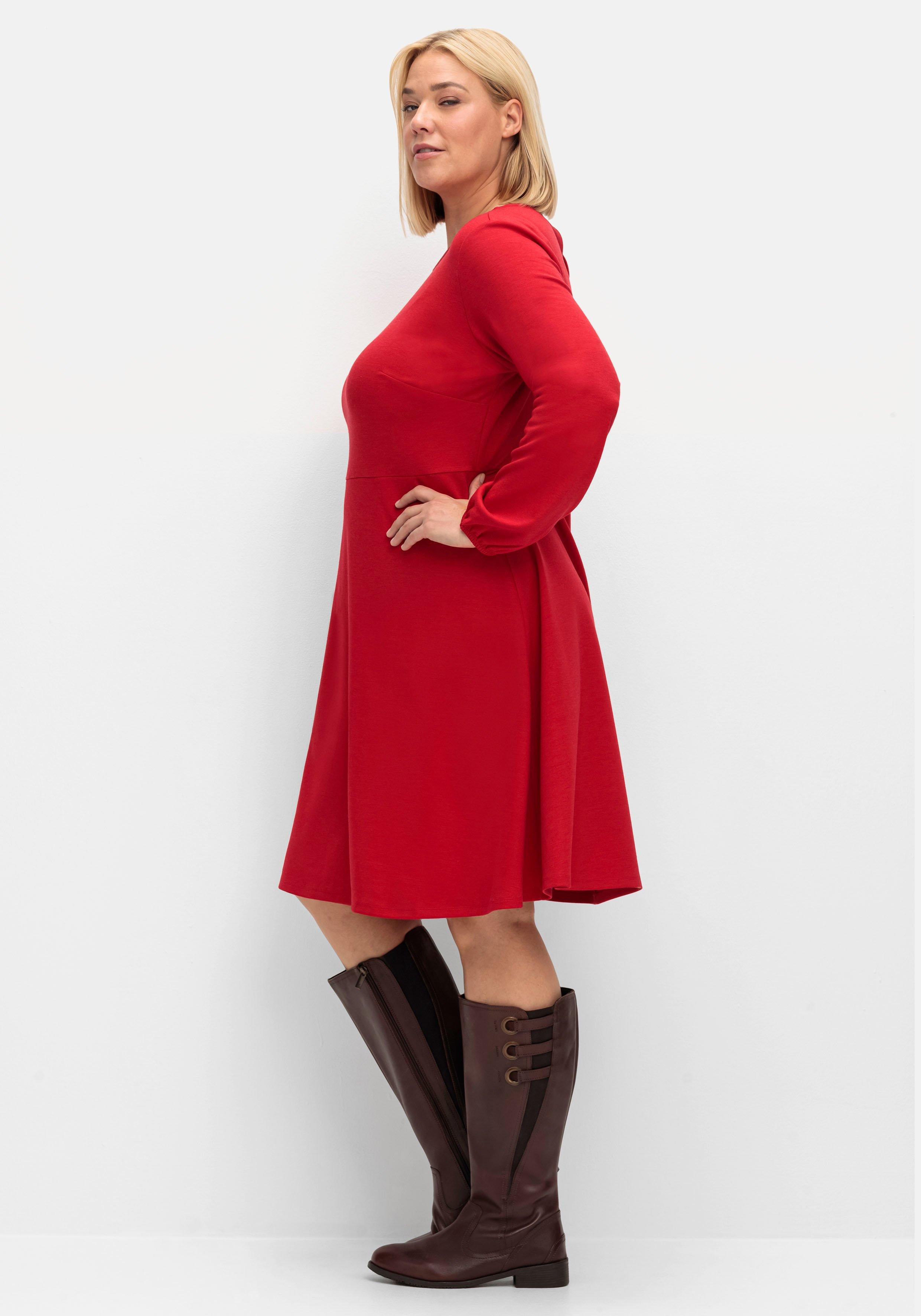 Kleid aus Interlock, mit ausgestelltem Rock