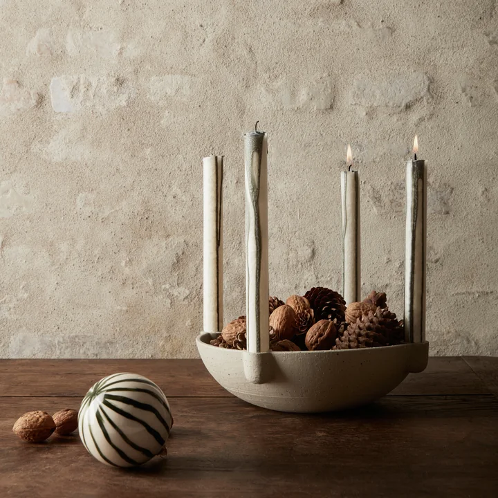 Ferm Living - Bowl Keramik Kerzenständer, Ø 27 x H 6,8 cm, dunkelgrau