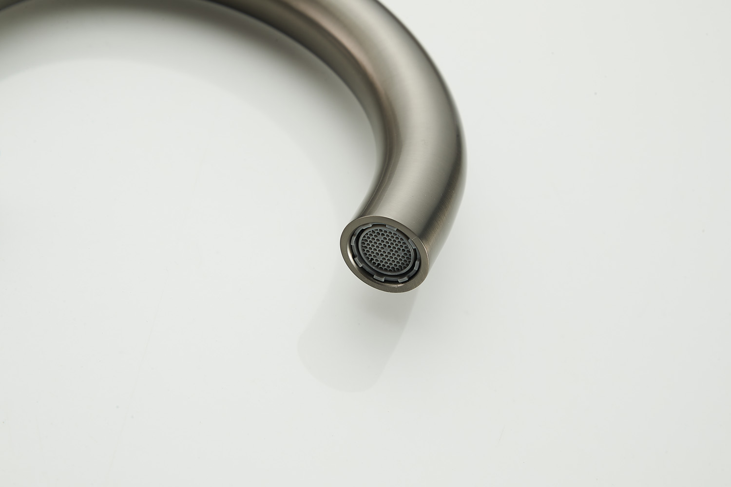 Saniclear Highriser hoge wastafelkraan met gebogen uitloop verouderd ijzer - gunmetal