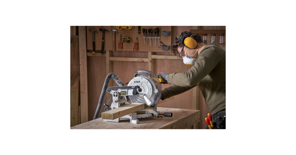StanleyFATMAX 1650W Afkort- en verstekzaag SM1650-QS  (Geel/zwart)