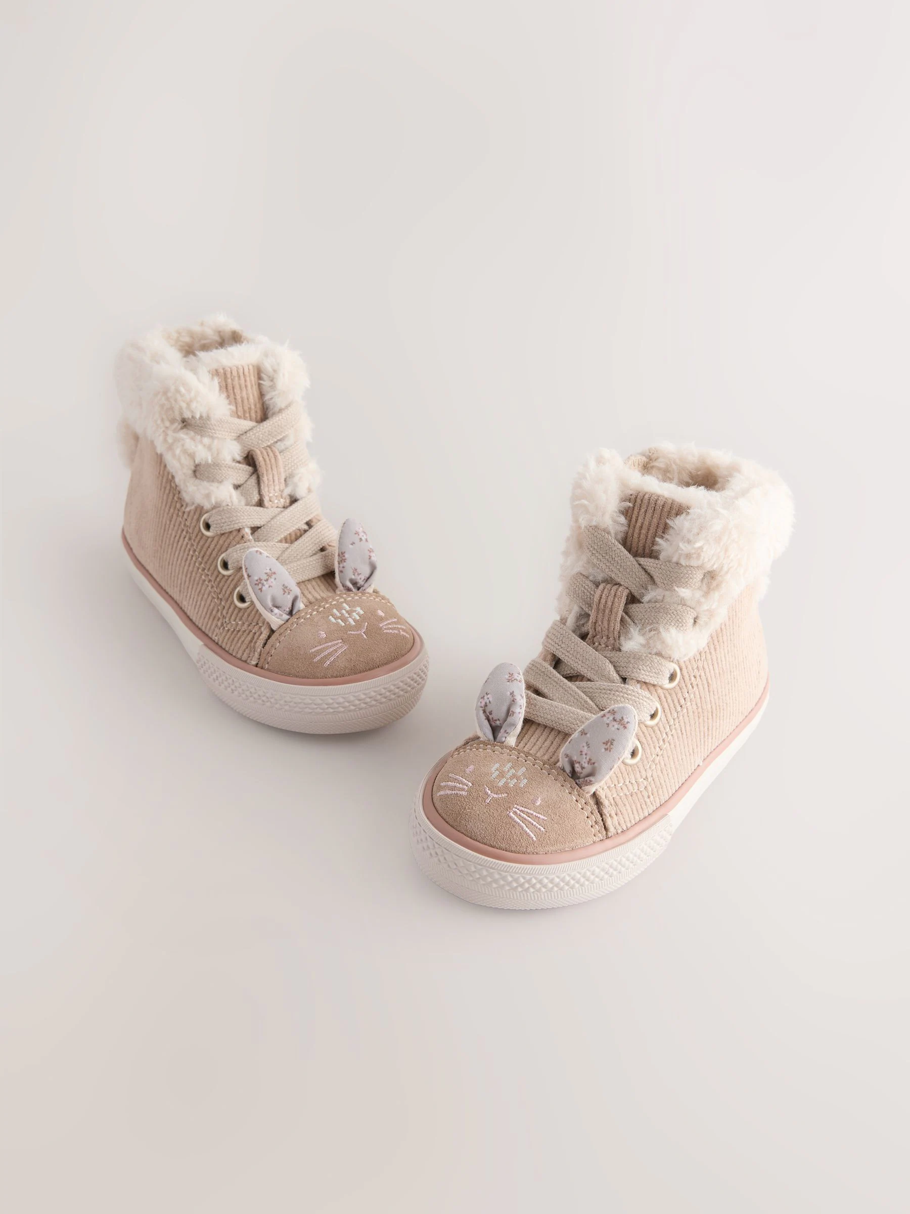 Neutraal met konijnenprint - Character sneakers met hoog bovenwerk