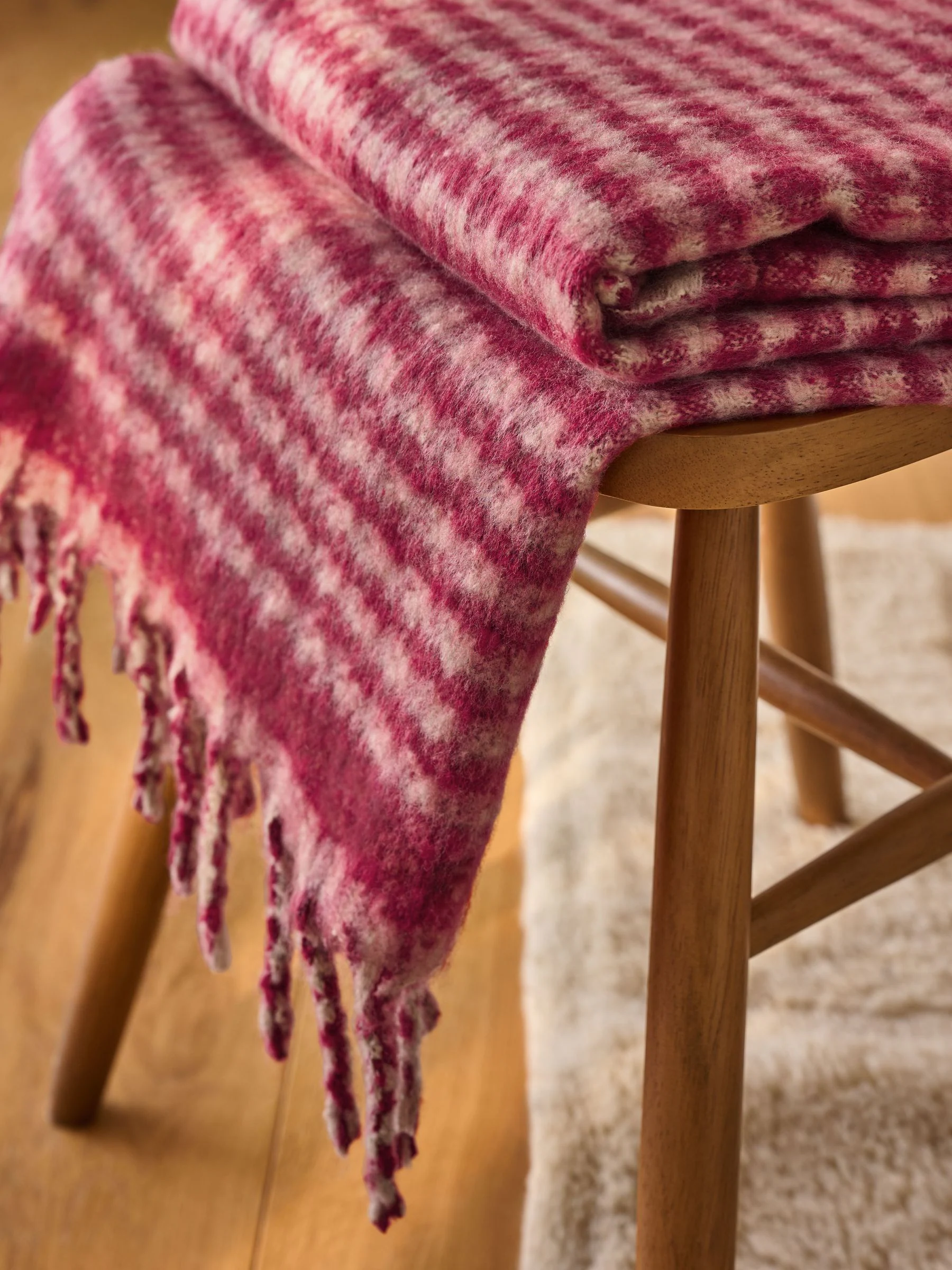 Cosy Gingham Check Throw