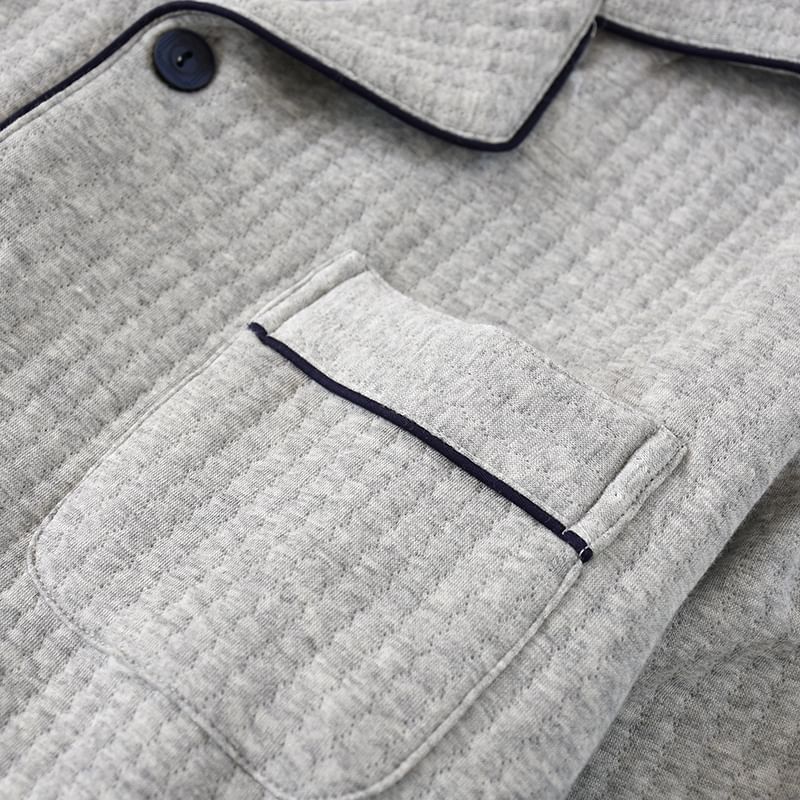 Dogini - Pyjamaset: effen top met lange mouwen en knoopjes + broek