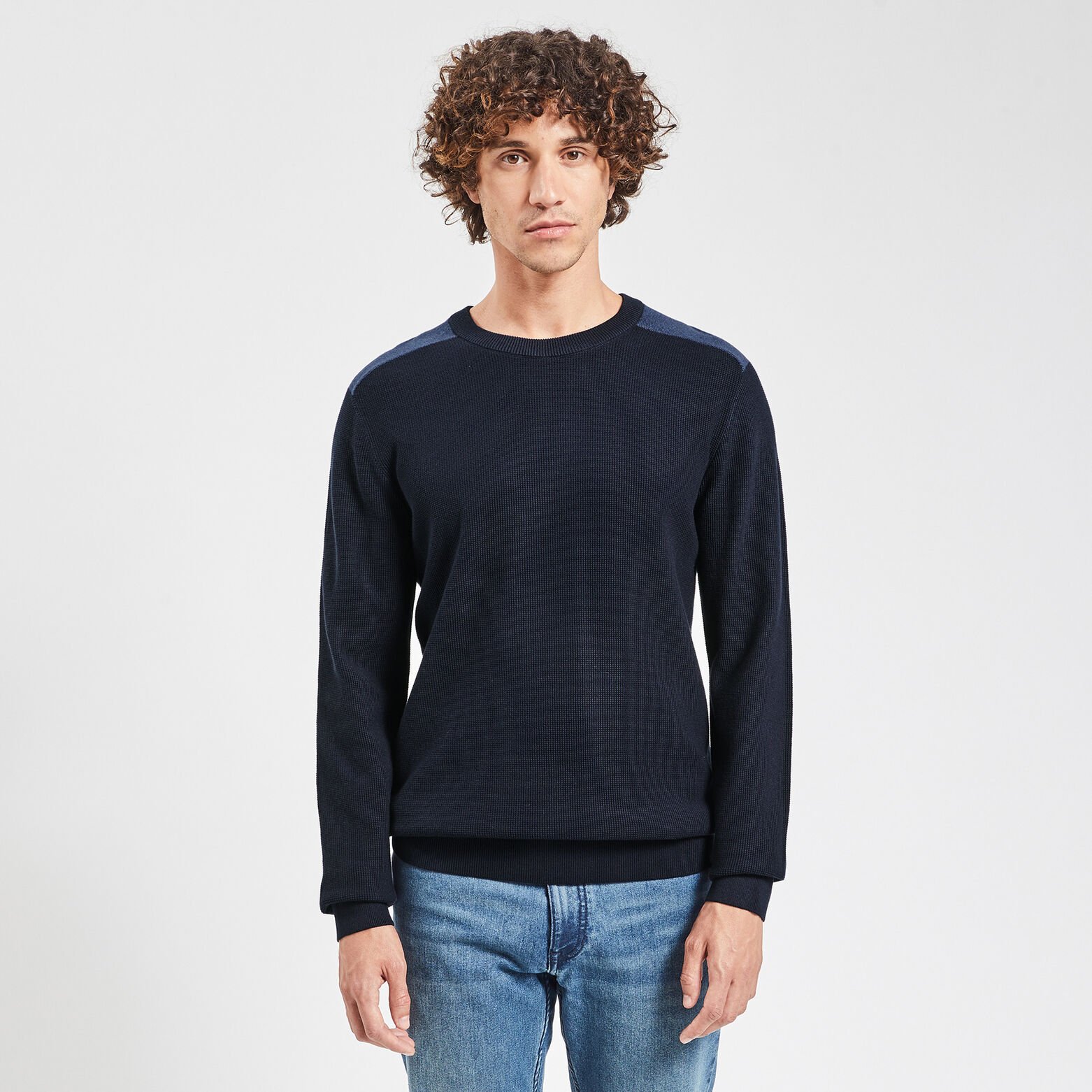 Pull à col rond et patch épaule Bleu moyen