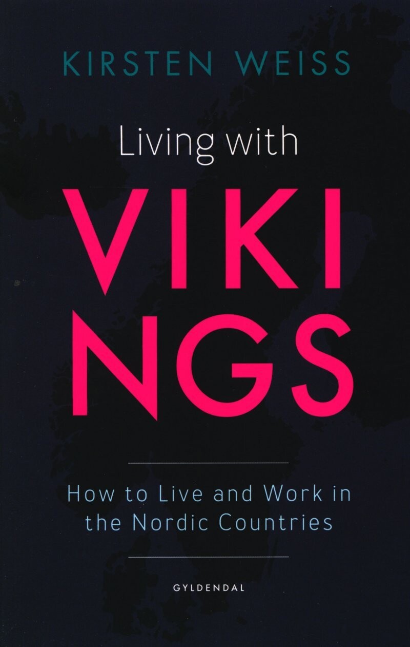 Living With Vikings - Kirsten Weiss - English Book