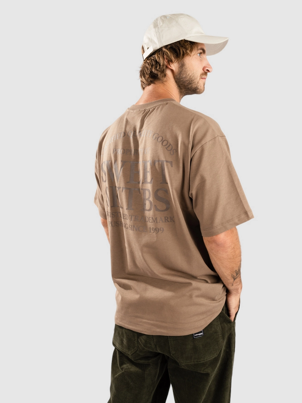 SWEET SKTBS Loose Certified T-Shirt brown