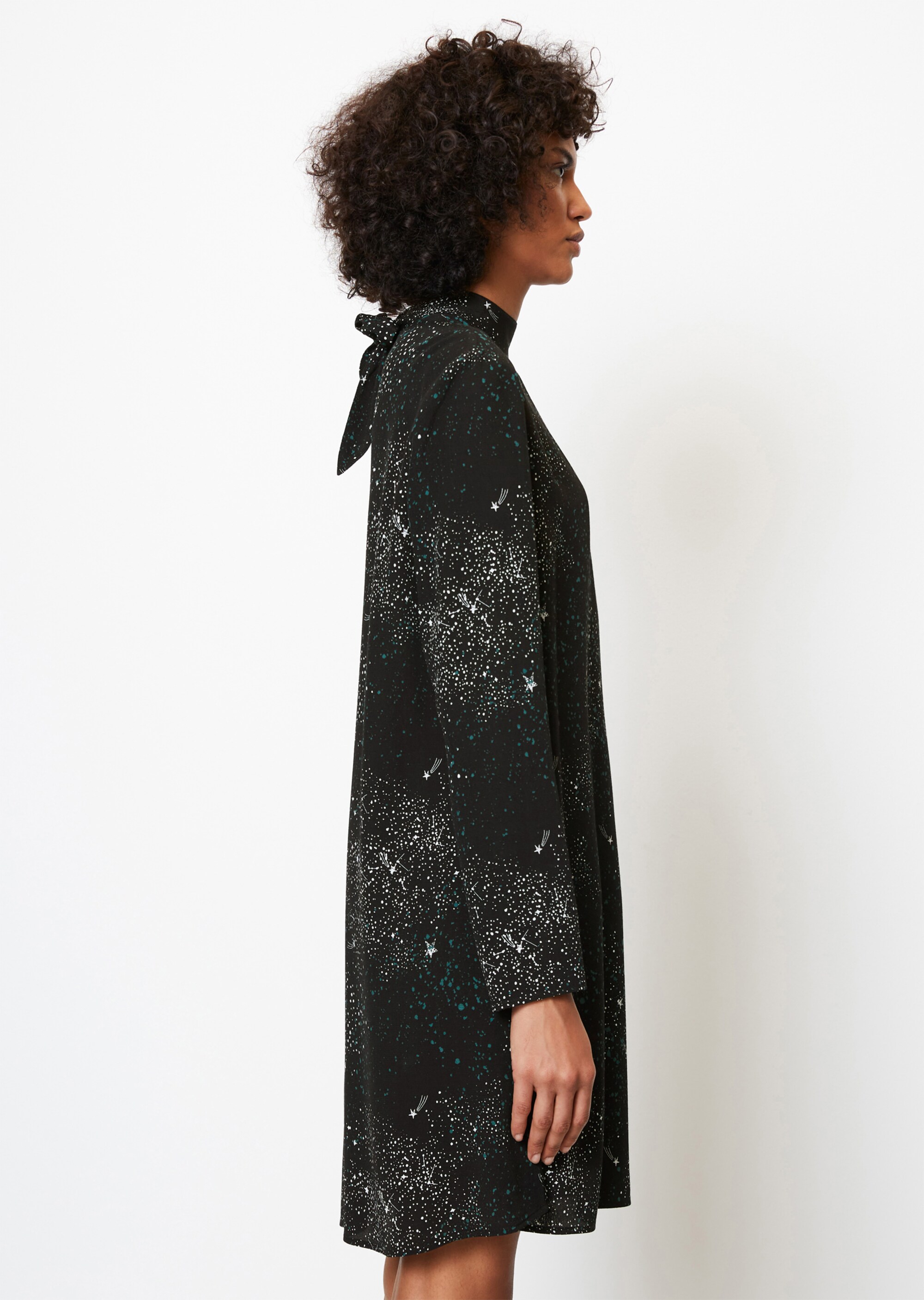 Kurzes A-Linien-Kleid AOP aus ECOVERO™ LENZING™