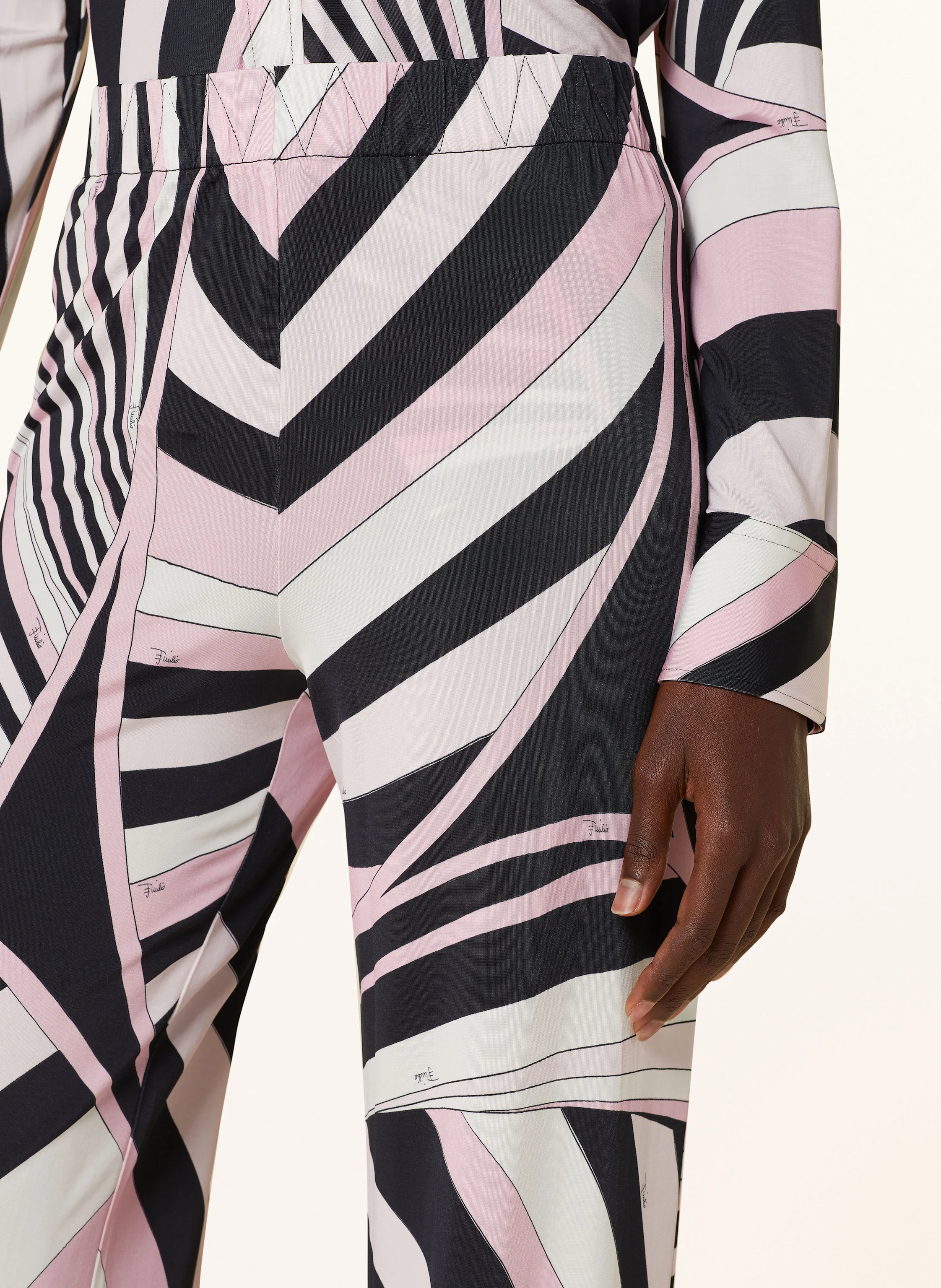 PUCCI Hose