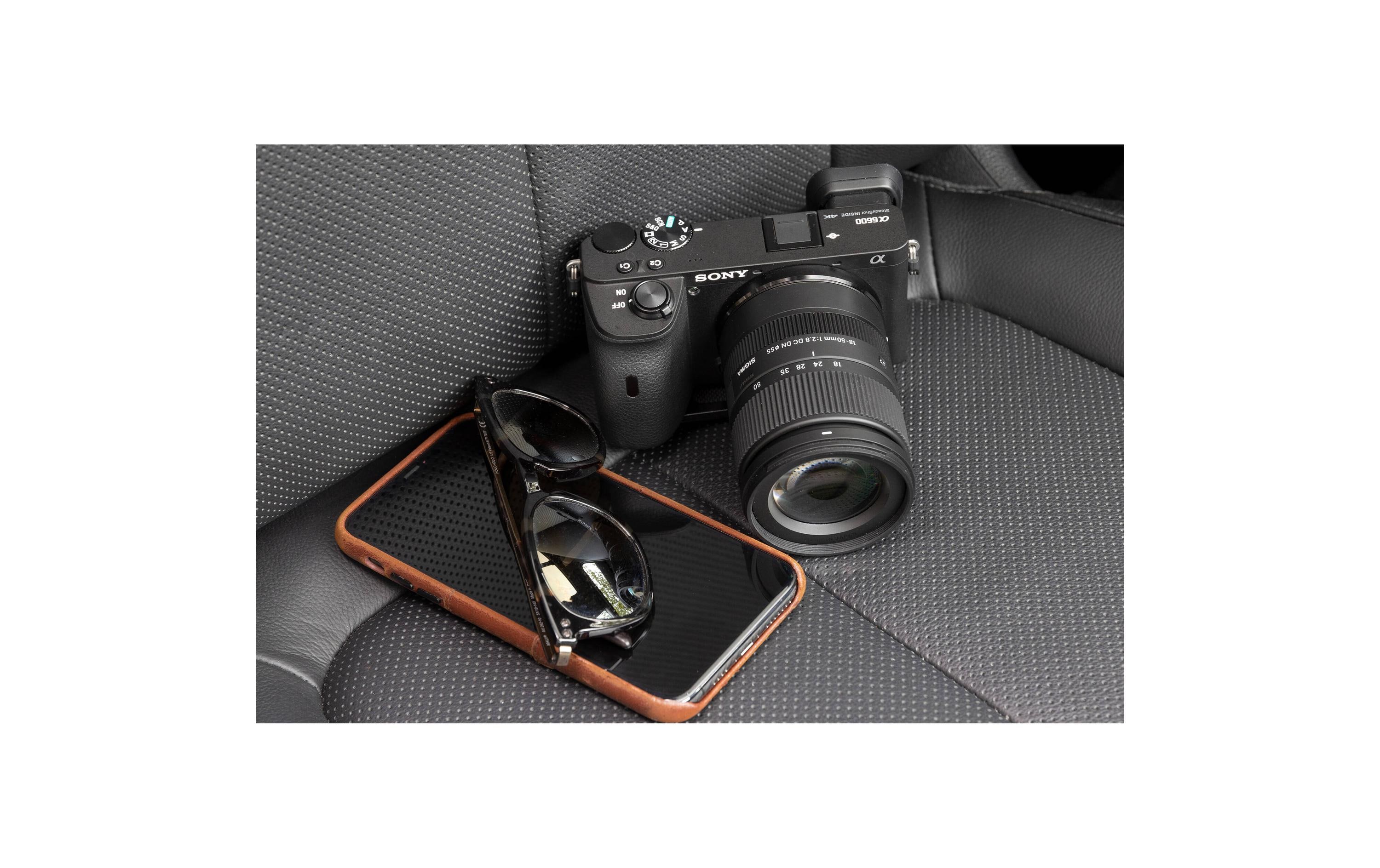 Zoomobjektiv 18-50mm F/2.8 DC DN Contemporary L-Mount<br>Verblüffend vielseitiges Standard-Zoomobjektiv