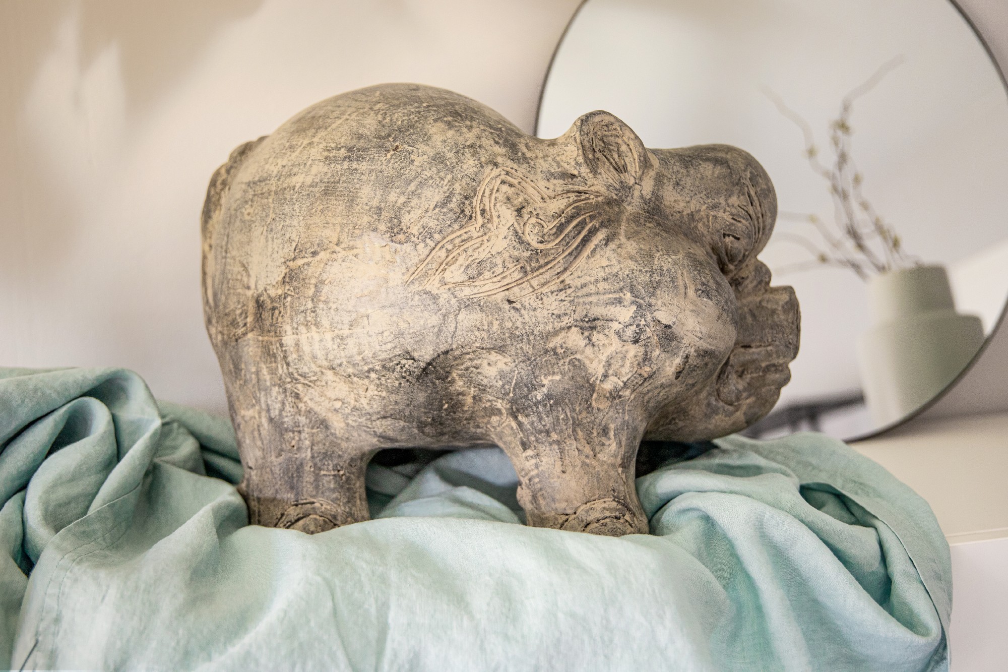 Sparschwein aus Terrakotta, T 51 cm, B 39 cm , H 35 cm von fischer's lagerhaus