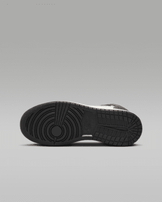 Air Jordan 1 Mid SE Older Kids' Shoes