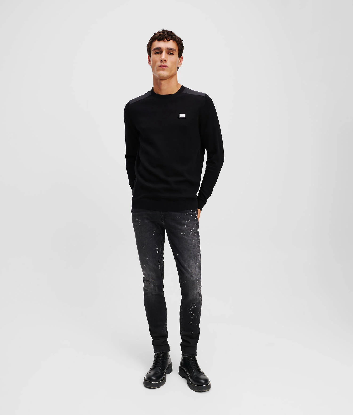 SWEAT-SHIRT AVEC PANNEAU D'ÉPAULE - Noir