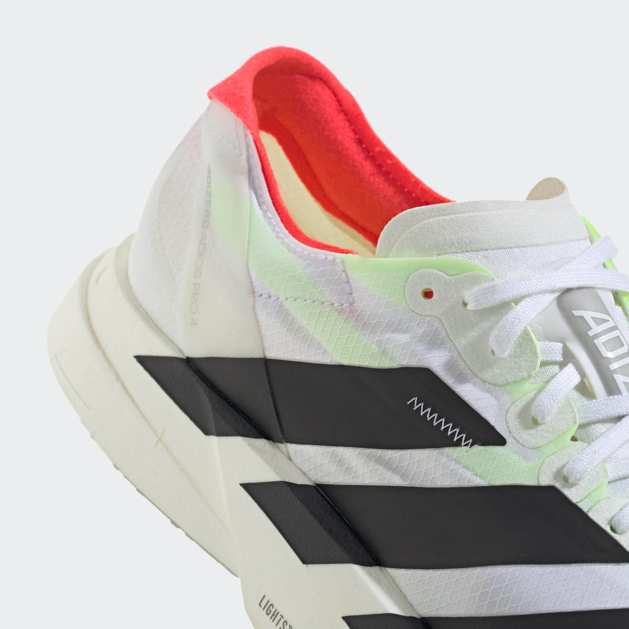 Adizero Adios Pro 4 Herre Cloud White/Core Black/Silver Metallic