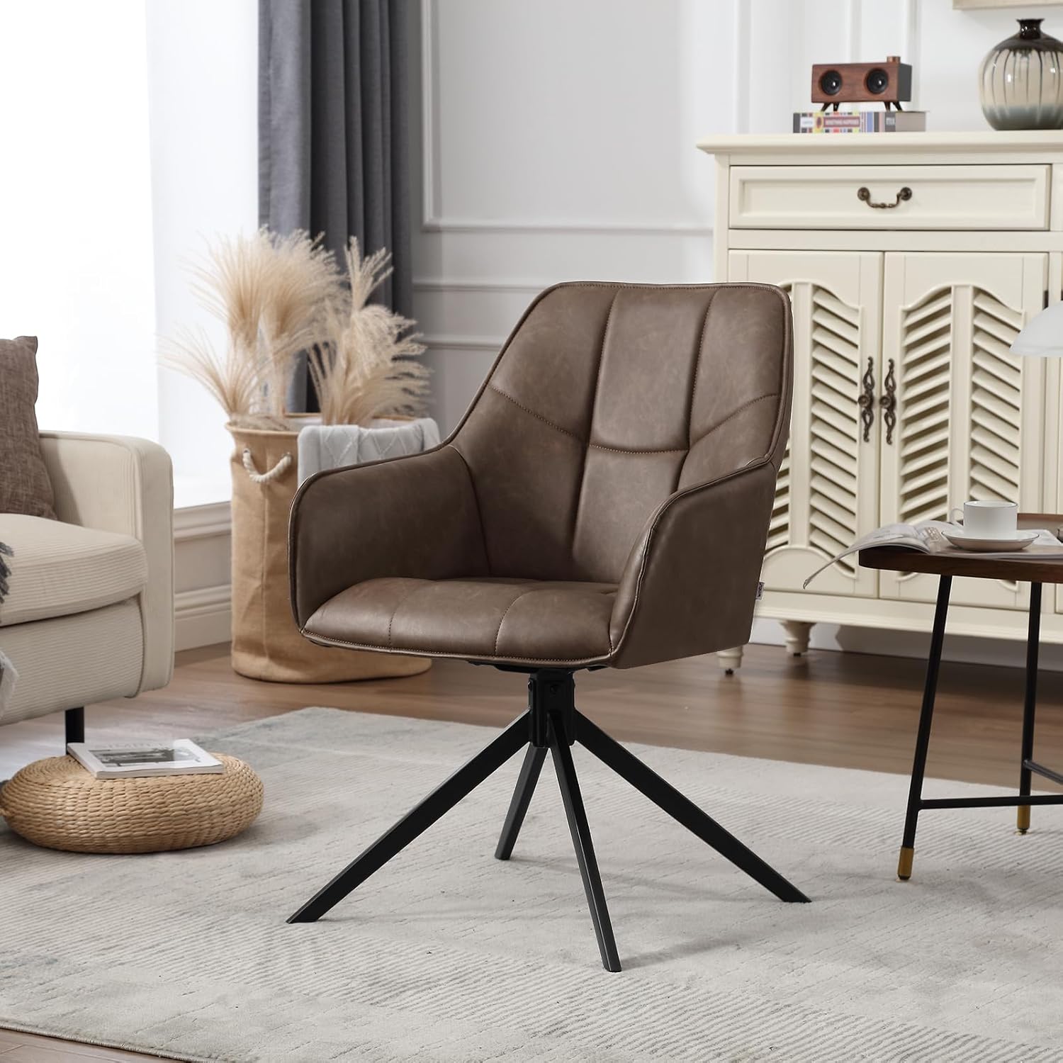 WOLTU Esszimmerstühle drehbar 2er Set, für Esszimmer Wohnzimmer Küche, Küchenstühle gepolstert mit Armlehnen, Metallbeinen, aus Vintage Kunstleder, Braun