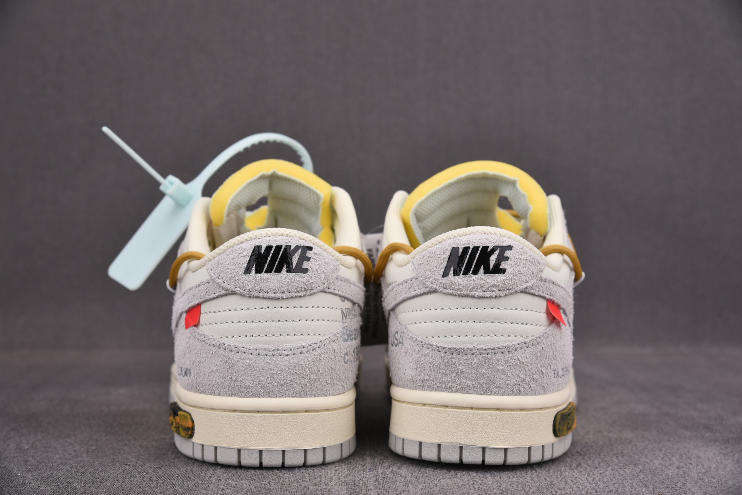 Nike Dunk Low   Lot 37