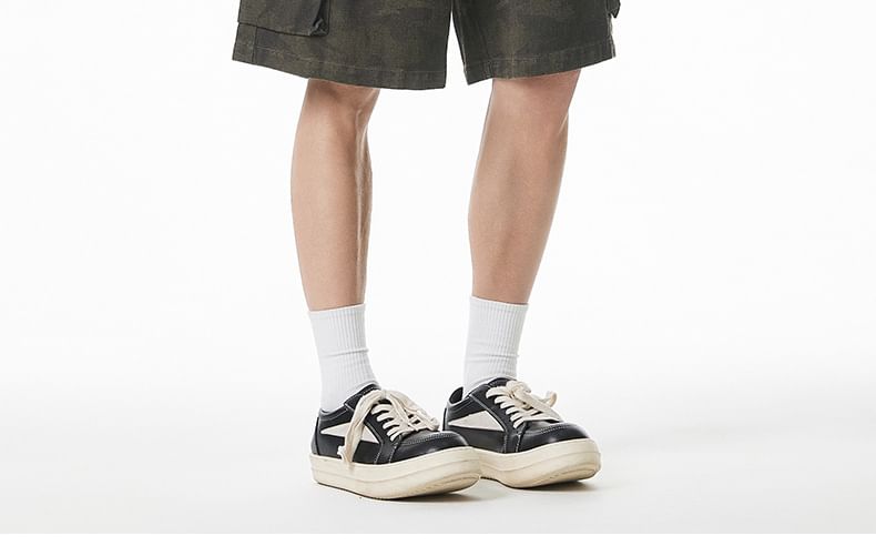 AXEN - Cargoshorts met elastische taille en camouflageprint