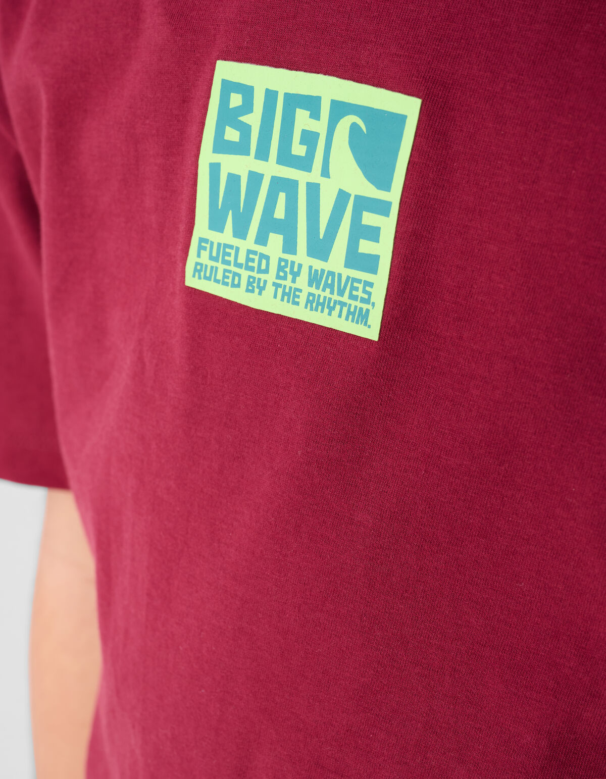 Big Wave Artwork T-shirt Donkerrood