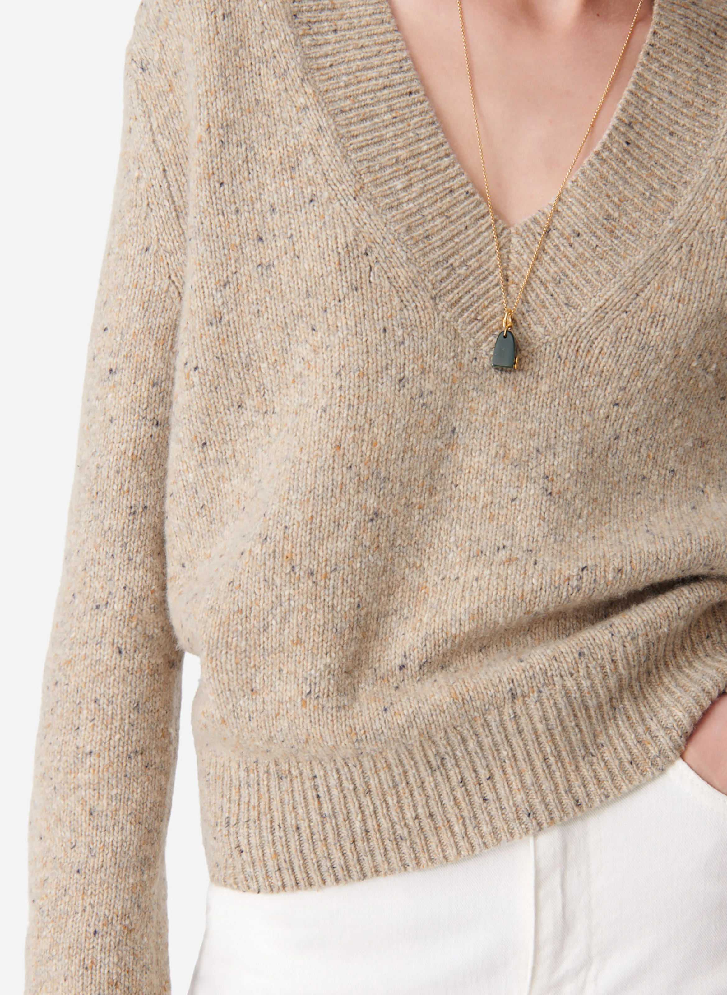 DAMITA - Pull col V droit en laine mélangée | Beige