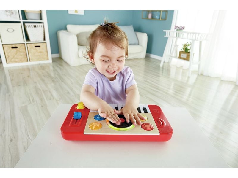 Hape Musikspielzeug DJ-Mischpult Batteriebetriebenes Musikinstrument