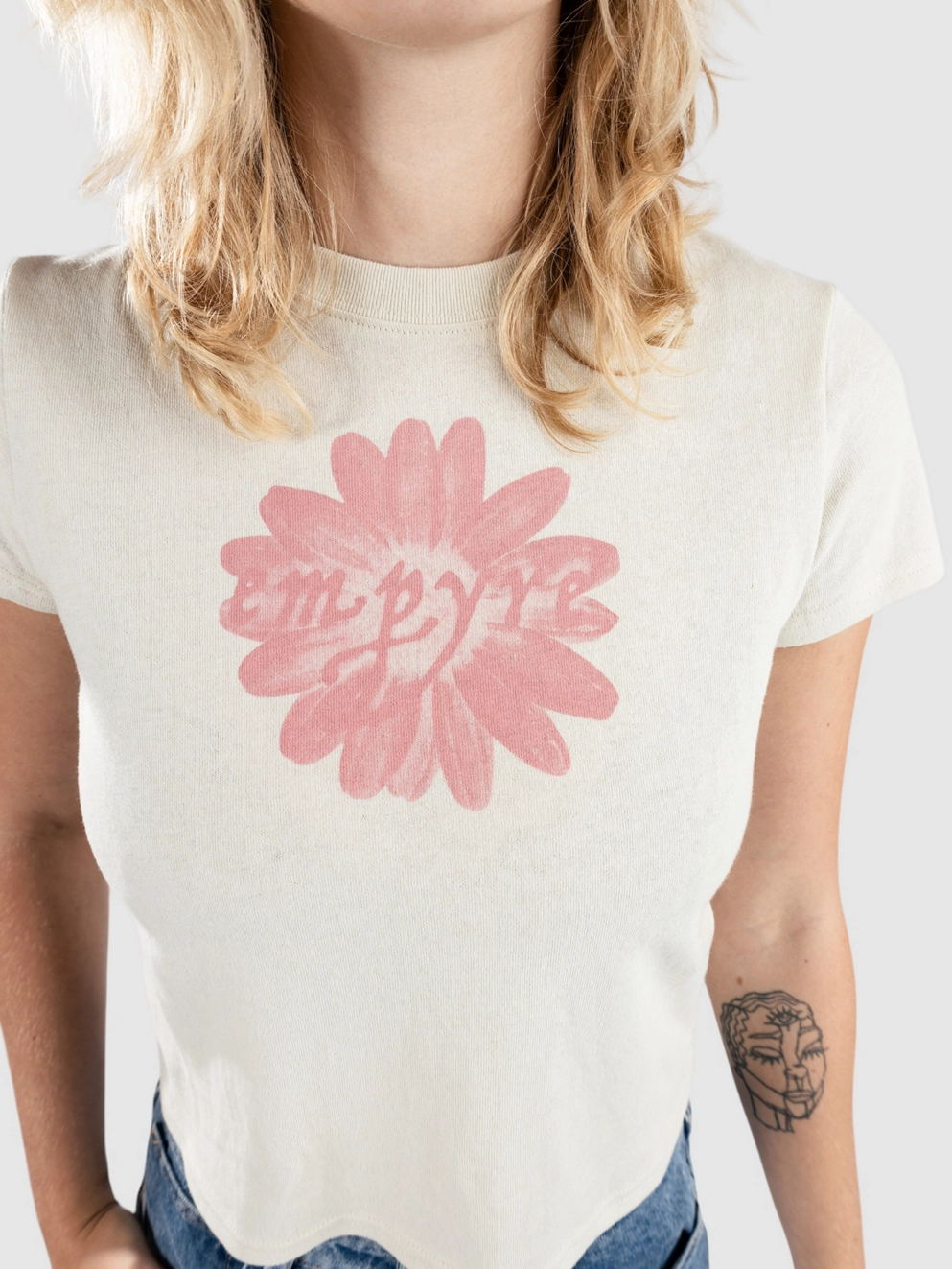 Empyre Ricky Flower T-Shirt silver birch flower