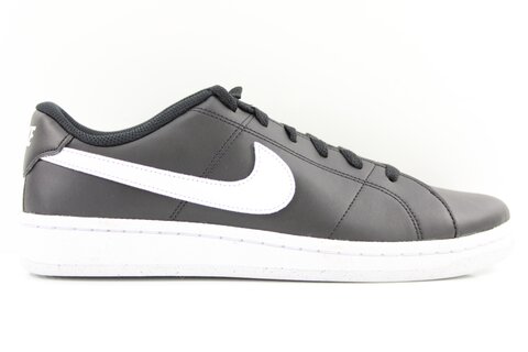 Nike Sneaker
