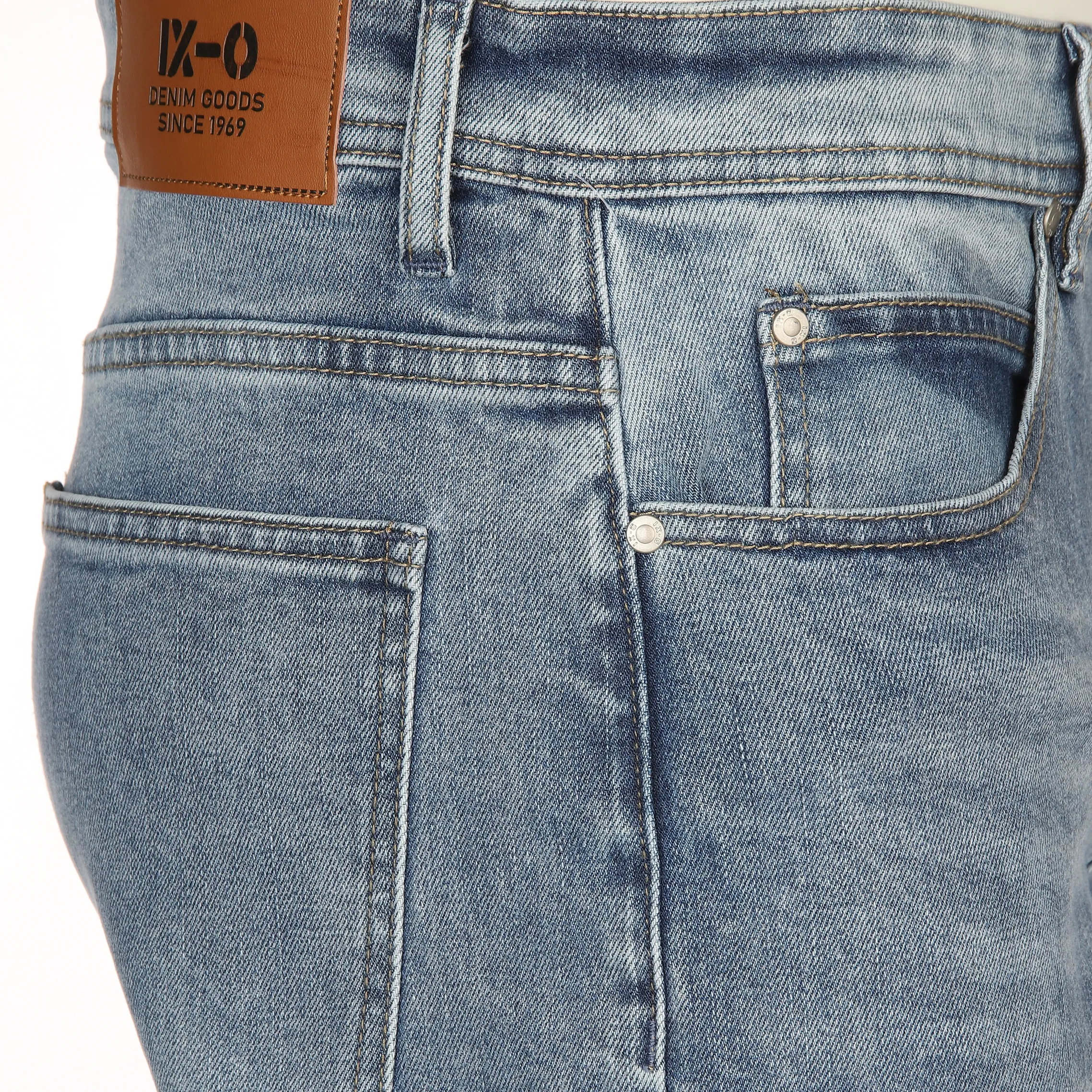 Herren Jeans in heller Waschung