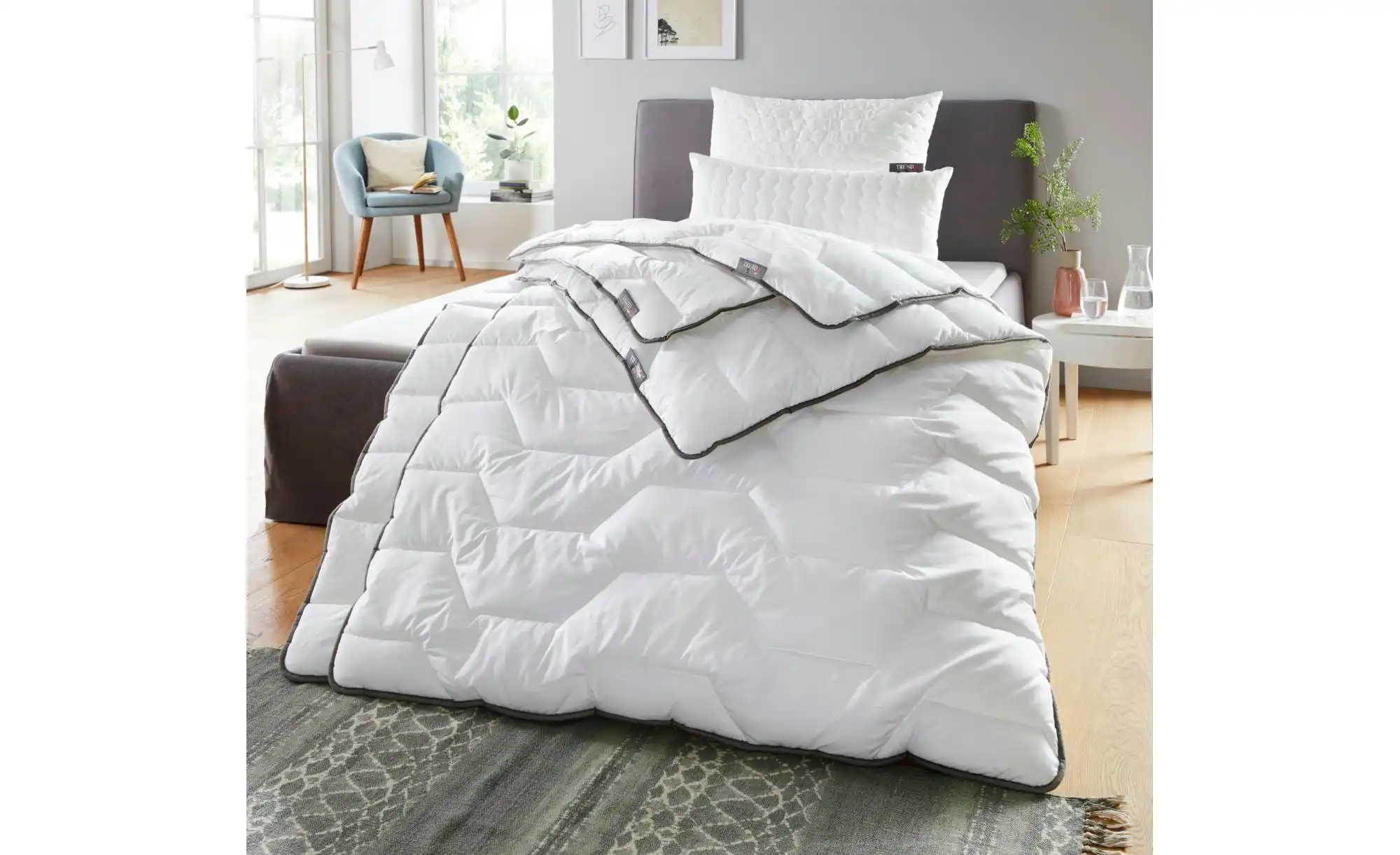 Leicht-Steppbett