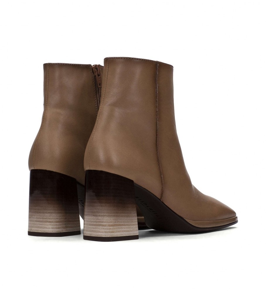 Botas de cano curto Hispanitas Monaco em couro marrom - Salto de 7 cm