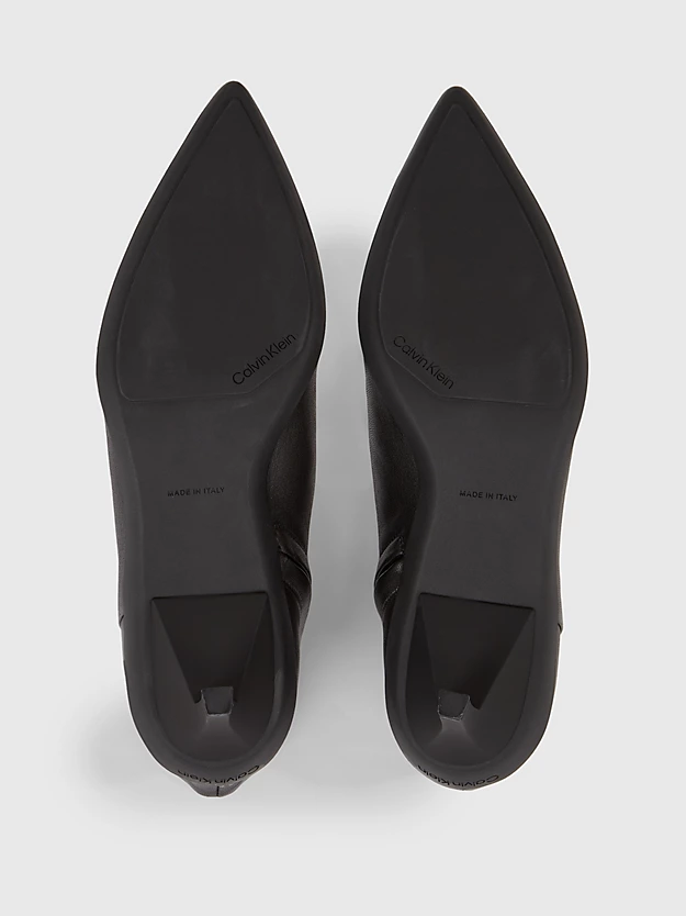 botas de couro até o tornozelo