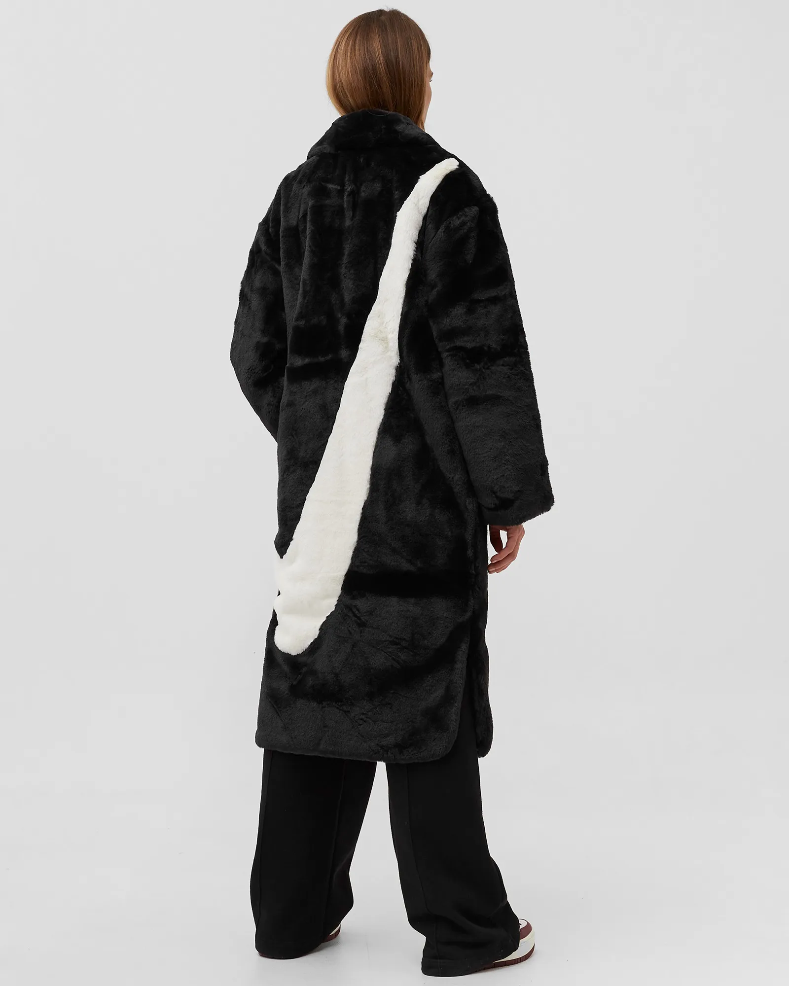 Nike WMNS Plush Faux Fur Long Jacket