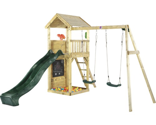 Pruimkleurige houten speeltoren met dubbele schommel, zandbak, verrekijker, telefoon, klimwand, krijtbord en groene glijbaan