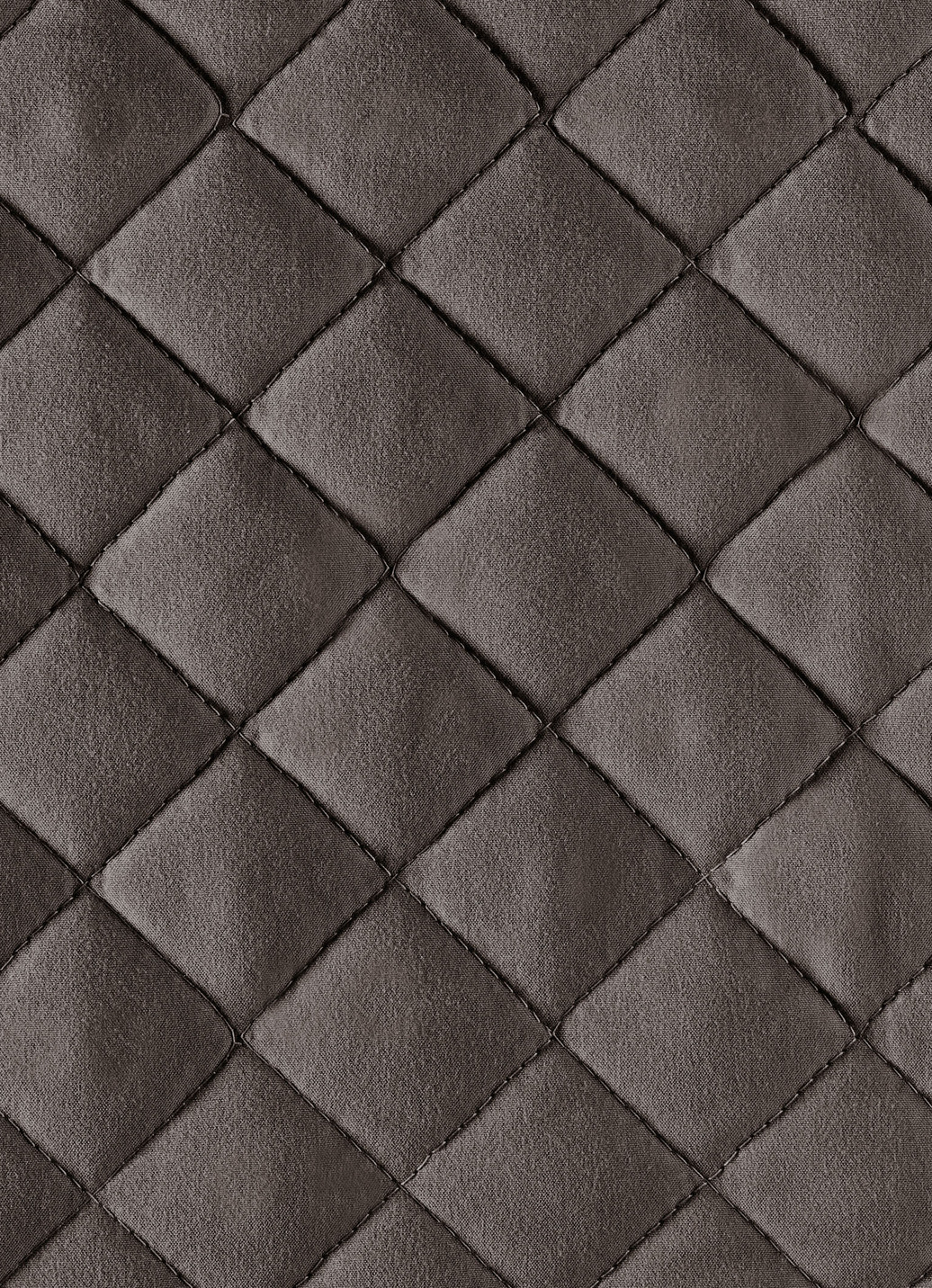 Stuhlhusse mit Taschen und Bandeinfassung