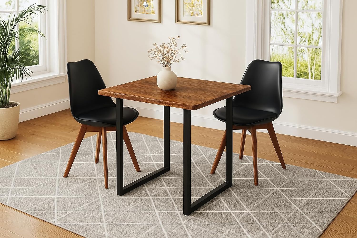 SAM 3-TLG. Essgruppe Quinn | Esstisch mit 2 Stühlen | 80x80 cm | Esstisch mit echter Baumkante | Akazienholz massiv + Nussbaumfarben | U-Gestell Schwarz | 2X Schalenstuhl Schwarz
