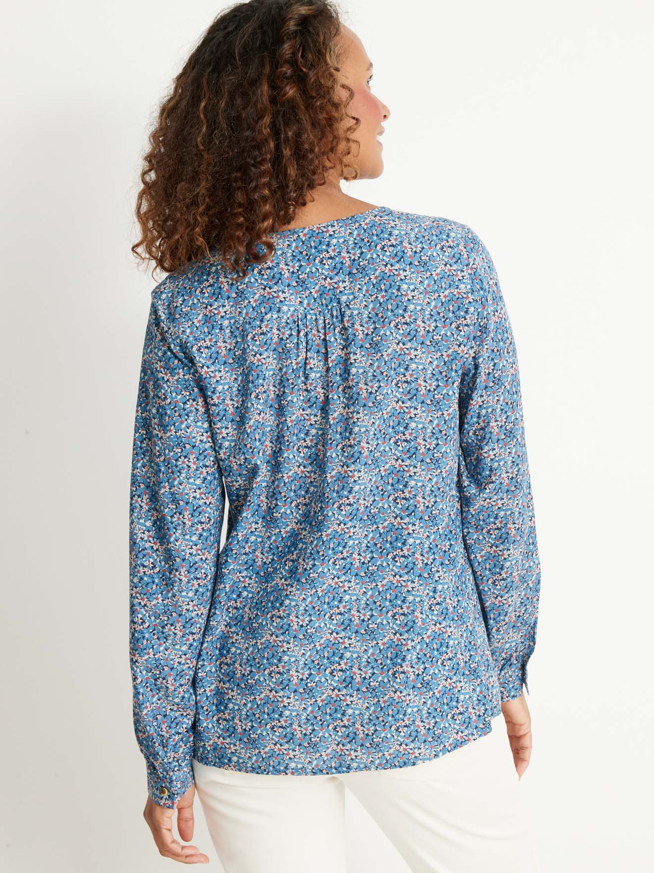 Blouse toute boutonnée