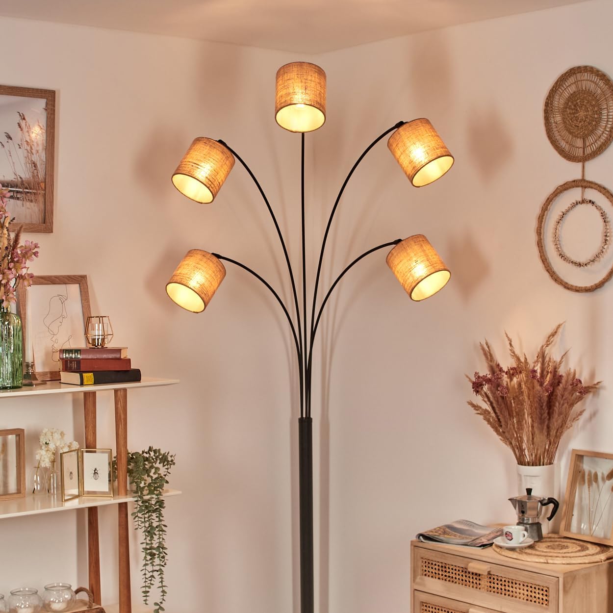 HOFSTEIN Stehleuchte Soungou, moderne Stehlampe mit Marmorfuß aus Metall/Leinen in Schwarz/Naturfarben, verstellbare Leuchte mit Fußschalter, E27, Wohnzimmer, Schlafzimmer, Flur, Büro