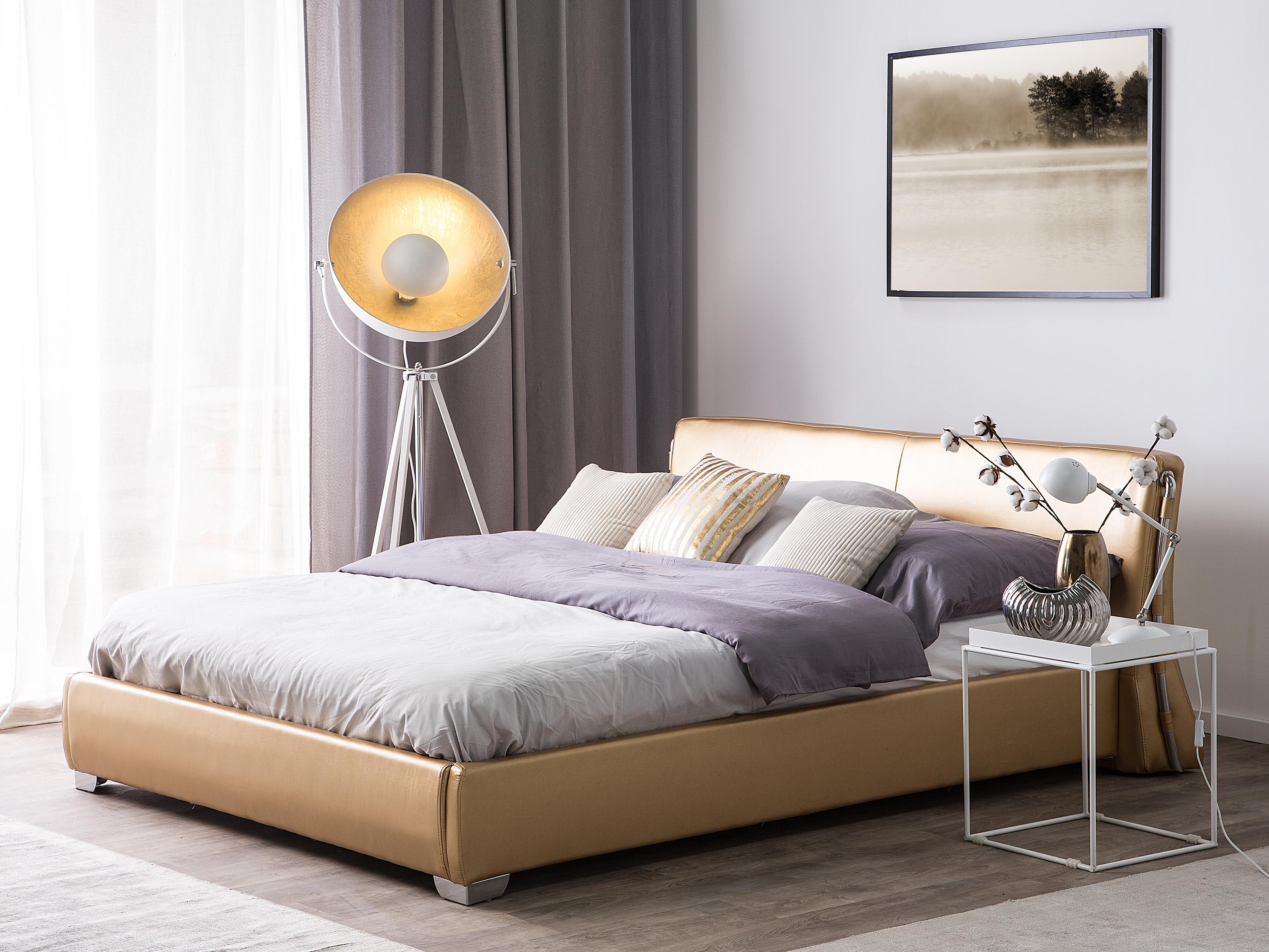 Bed met LED-verlichting Leer PARIS 180 x 200 cm LED Goud