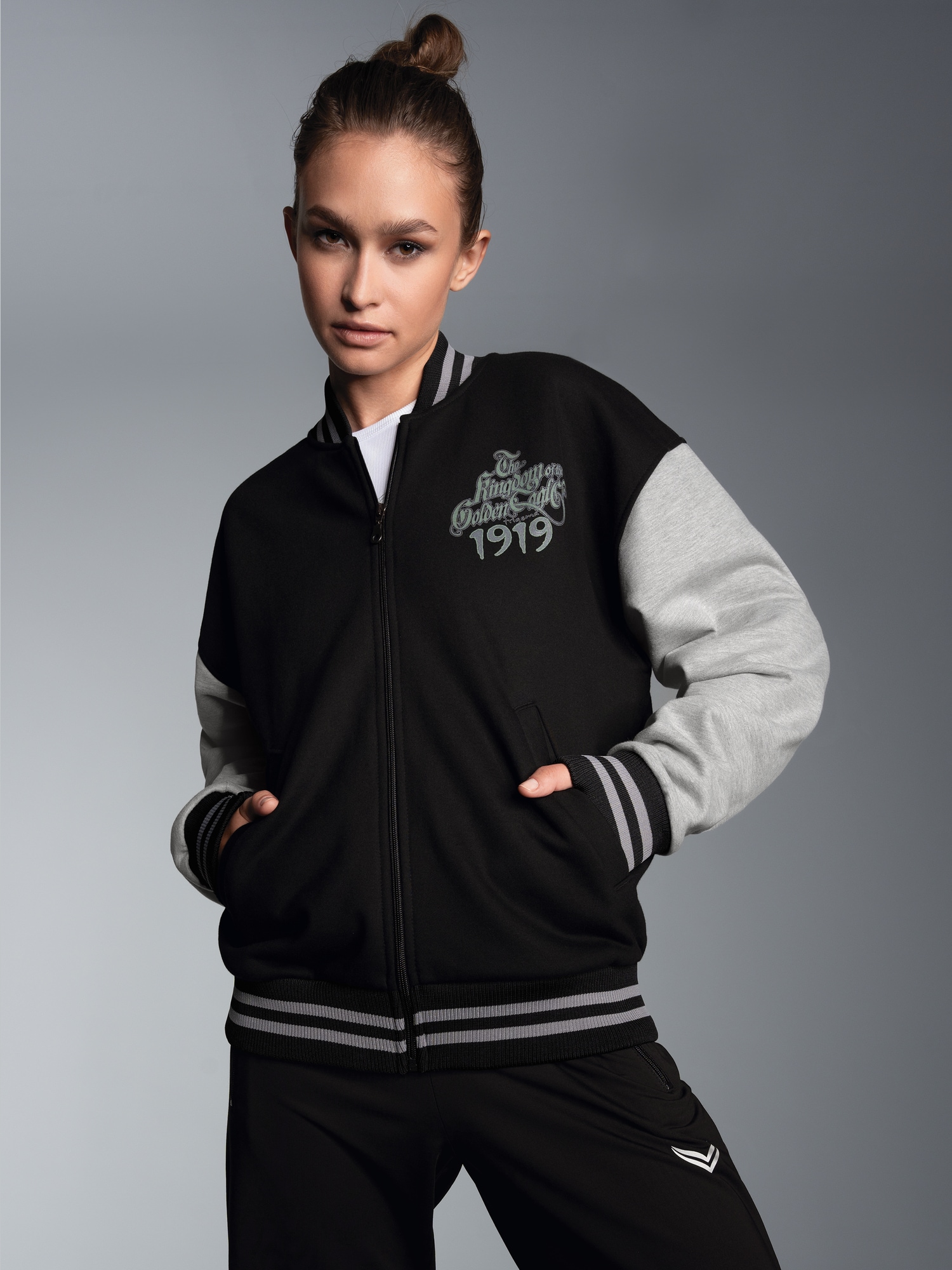 Collegejacke mit großem Adler-Rückenprint Schwarz