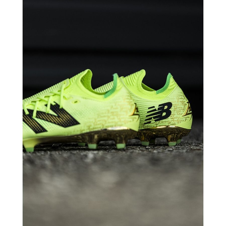 New Balance Furon V7 FG Bukayo Saka Signature Edition - Vert/Noir ÉDITION LIMITÉE