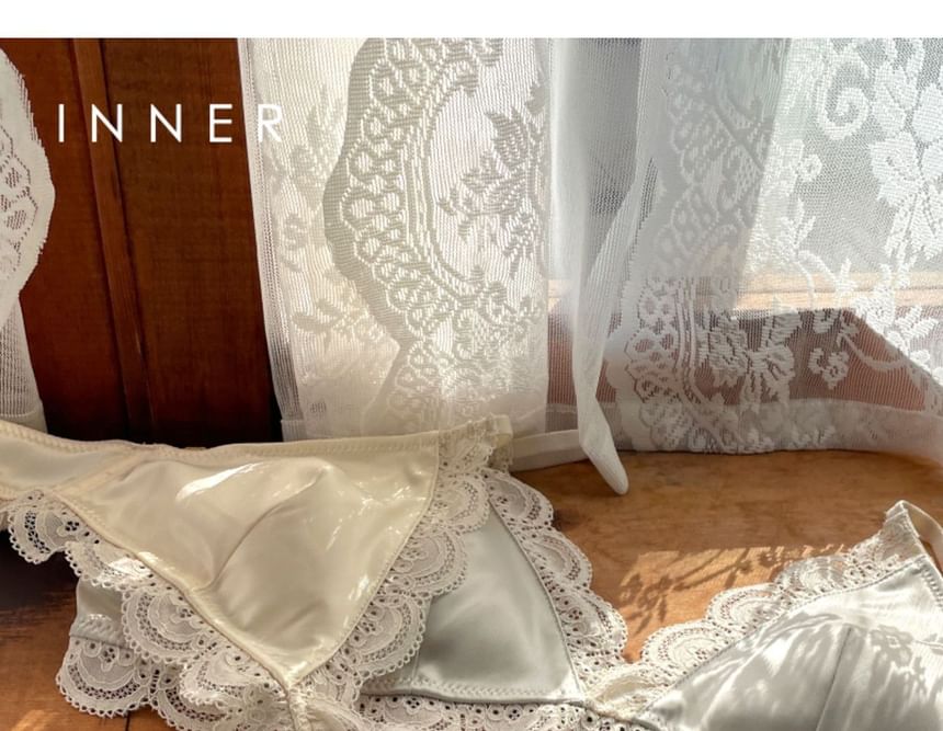 Sundewea - Bralette met effen kanten paneel en satijnen details