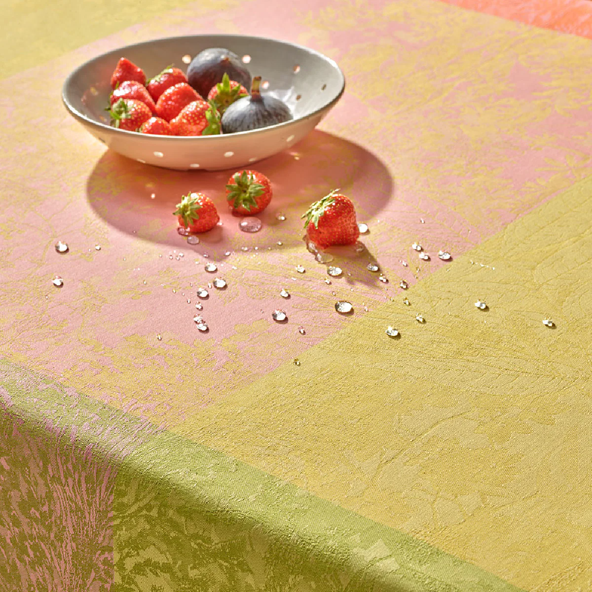 Nappe enduit imperméable pur coton multicolore 175x175 Garnier Thiebau